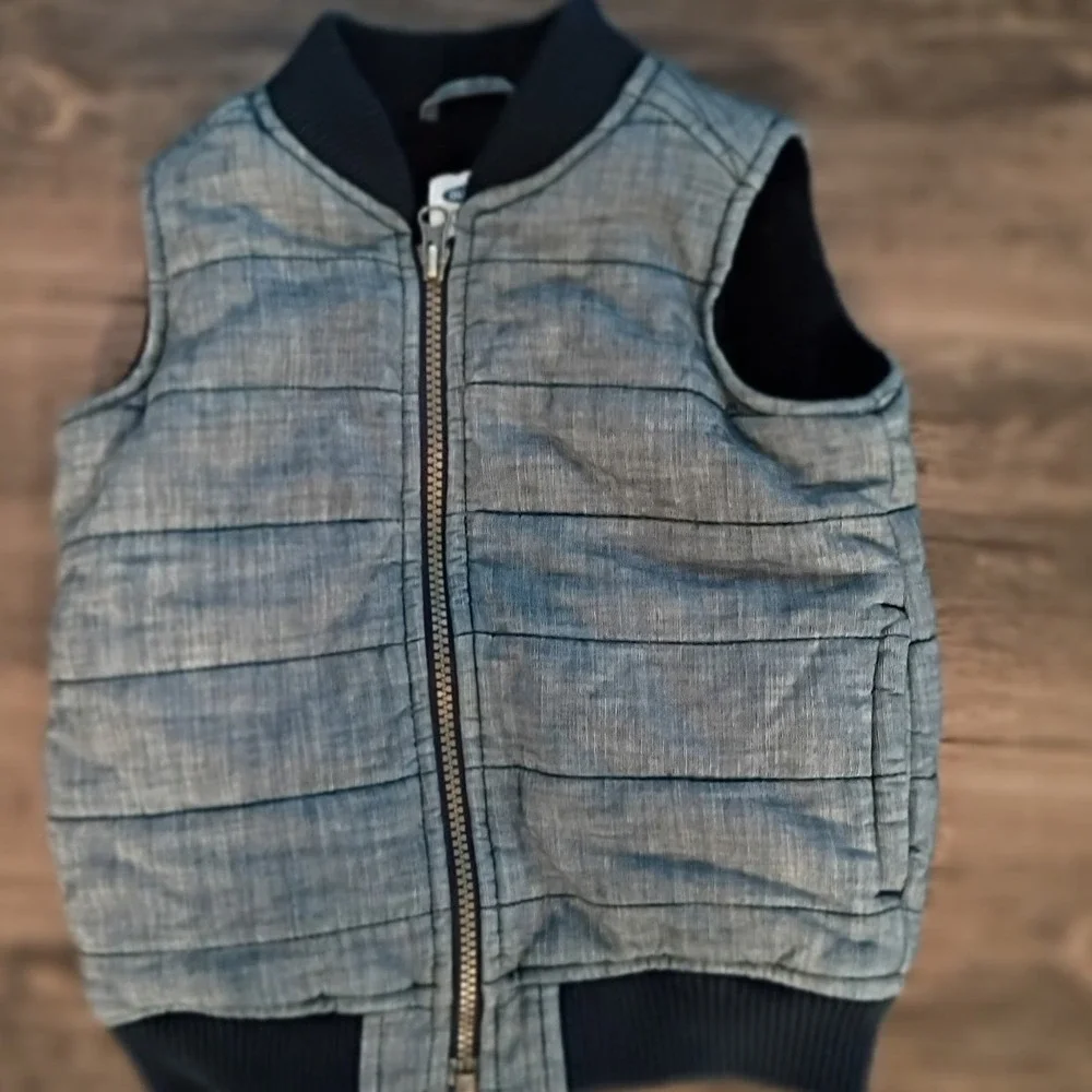 Old Navy Kids Blue Chambray Puffer Vest Fleece Lined Full‎ Zip Size 2T